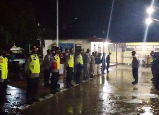 Jamin Kondusifitas Wilayahnya, personil Gabungan Polsek Singgahan Pengamanan Malam Tahun Baru