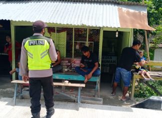 TEKAN PENYEBARAN COVID 19 POLSEK SOKO PATROLI KERUMUNAN