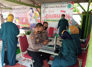 Polsek Bancar Tuban Sukseskan Vaksinasi Tahab II