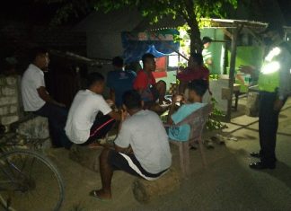 Patuhi Protokol Kesehatan 5M, Bhabinkamtibmas Desa Dasin Polsek Tambakboyo Selalu Sampaikan Ke Warganya