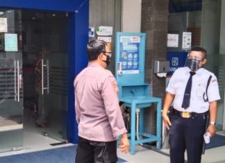 BERIKAN RASA AMAN DAN NYAMAN KEPADA MASYARAKAT, POLSEK JATIROGO POLRES TUBAN PATROLI ATM PERBANKAN