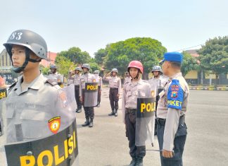 Cetak Polisi Humanis, 247 Siswa Diktukba SPN Polda Jatim Dibekali Teknik Dalmas