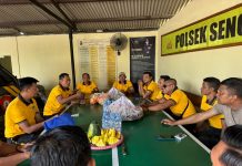 Memupuk Kebersamaan, Kapolsek Senori Polres Tuban Polda Jatim Memimpin Kegiatan Tasyakuran Anggota Yang Berulang Tahun