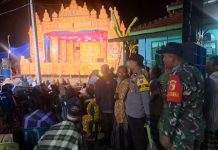 Sinergi Anggota Bhabinkamtibmas Polsek Senori Polres Tuban Dan Babinsa Dalam Pengamanan Kegiatan Masyarakat di Desa Wanglukulon